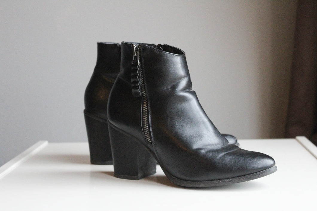 Black Ankle Boots (Women's Size 8)