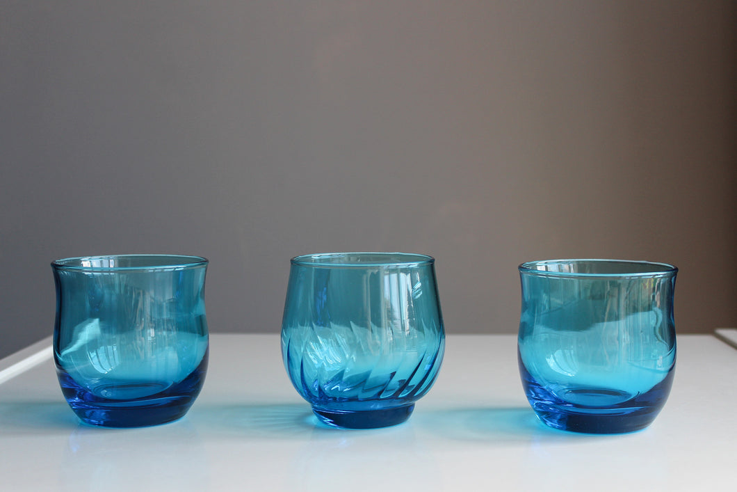 *RARE FIND* Vintage Azure Blue Rocks Glasses Set of 3