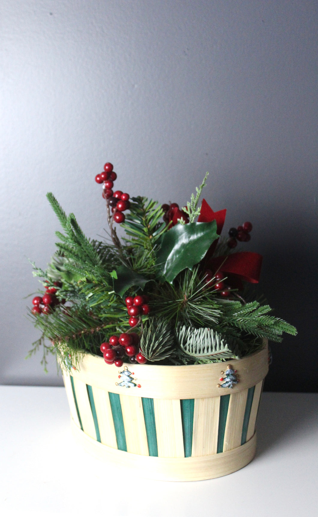 Christmas Decorative Hanging Greenery (set of 2)