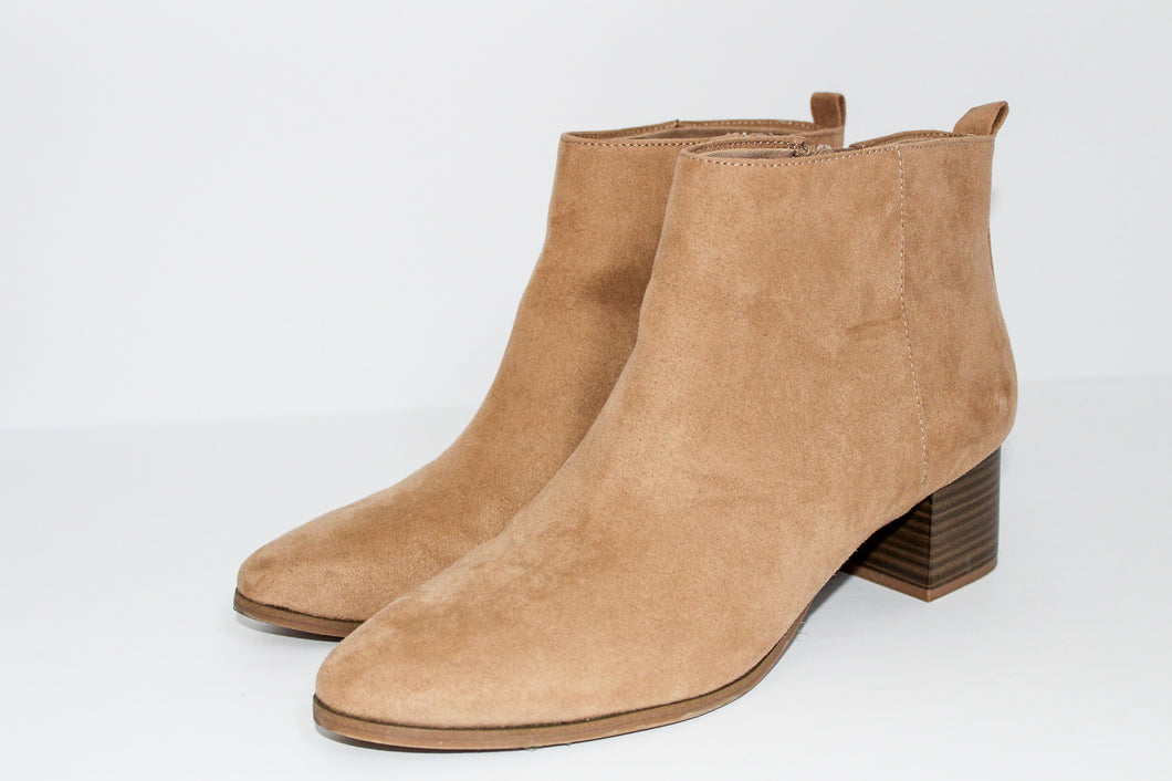 Old Navy Ankle Boots (Light Brown)