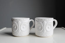 Load image into Gallery viewer, Owl Mugs Set of 2
